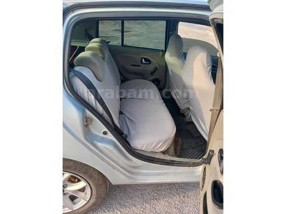Sahibinden Renault Clio 1.4 Privilege 2002 Model