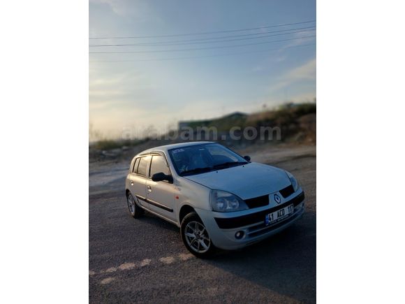 Sahibinden Renault Clio 1.4 Privilege 2002 Model