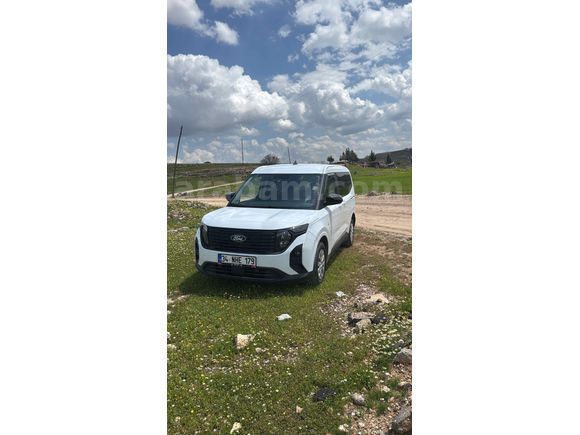 Sahibinden Ford Tourneo Courier 1.0 EcoBoost Deluxe 2025 Model  19.000 km Beyaz