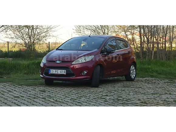 Sahibinden Ford Fiesta 1.4 TDCi Titanium 2009 Model  242.000 km Kırmızı