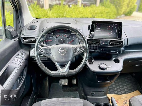 EMR CARS 2021 OPEL COMBO 1.5 EDİTİON AT8 130HP 129.000KM BOYASIZ