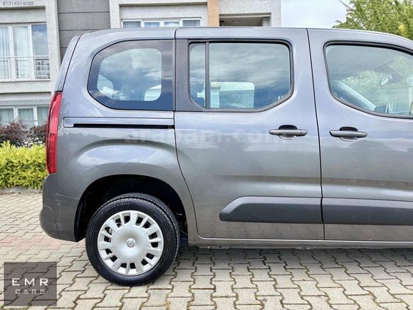 EMR CARS 2021 OPEL COMBO 1.5 EDİTİON AT8 130HP 129.000KM BOYASIZ