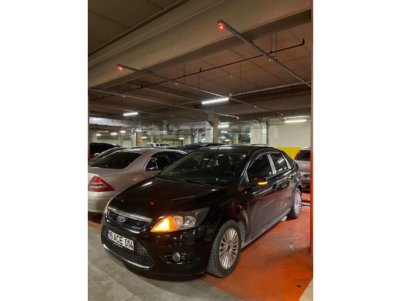 Sahibinden Ford Focus 1.6 TDCi Titanium 2009 Model  265.000 km Siyah