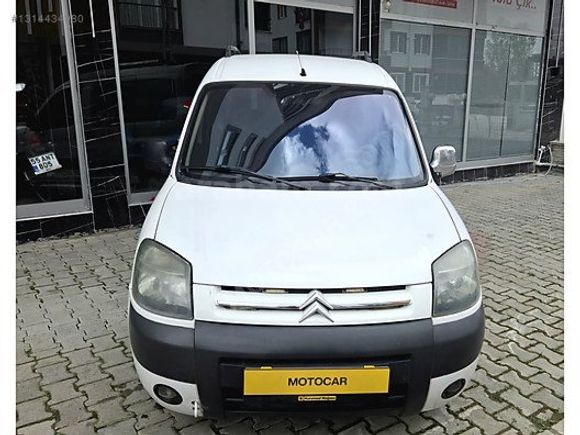 MOTOCAR KURUMSAL MAĞAZADAN CİTROEN BERLİNGO 1.9D COMBİ ABS