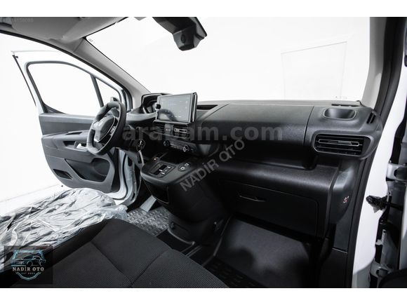 2025 SIFIR PEUGEOT PARTNER VAN 130hp %20 faturalı K.K Taksit