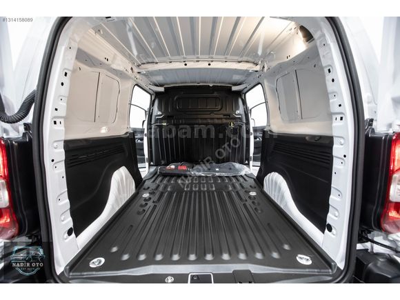 2025 SIFIR PEUGEOT PARTNER VAN 130hp %20 faturalı K.K Taksit