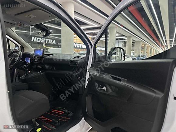 HATASIZ-BOYASIZ-TRAMERSİZ-OPEL-COMBO-EN DOLU PAKET
