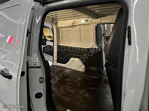 HATASIZ-BOYASIZ-TRAMERSİZ-OPEL-COMBO-EN DOLU PAKET