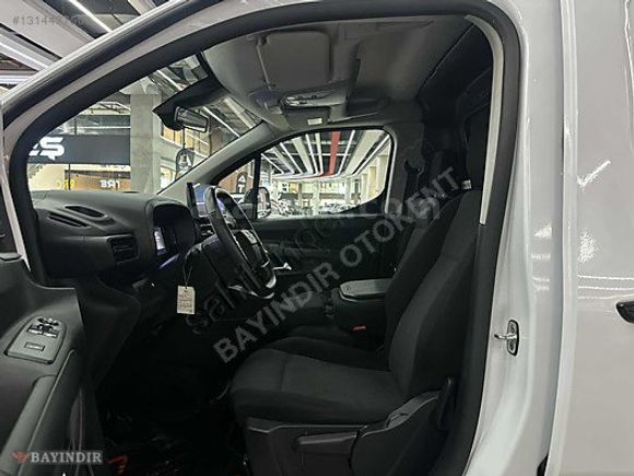 HATASIZ-BOYASIZ-TRAMERSİZ-OPEL-COMBO-EN DOLU PAKET