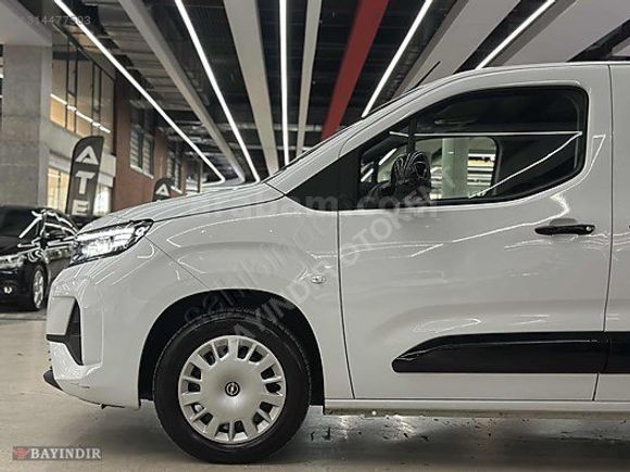 HATASIZ-BOYASIZ-TRAMERSİZ-OPEL-COMBO-EN DOLU PAKET