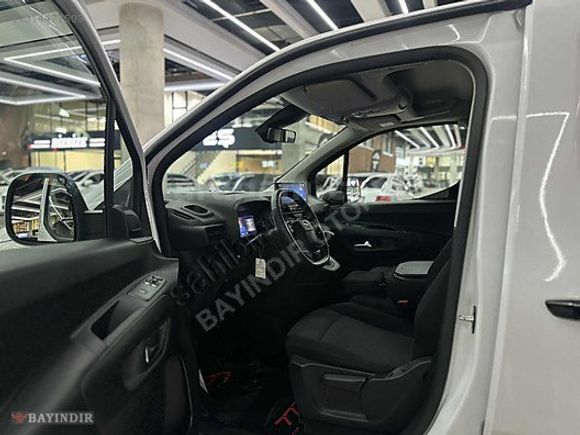 HATASIZ-BOYASIZ-TRAMERSİZ-OPEL-COMBO-EN DOLU PAKET