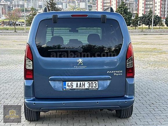 BÜYÜKDERELİ DEN PARTNER ZENİTH ÇOK BAKIMLI DÜŞÜK KM
