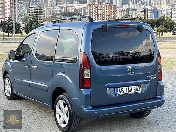BÜYÜKDERELİ DEN PARTNER ZENİTH ÇOK BAKIMLI DÜŞÜK KM