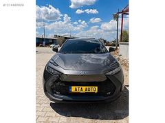HATASIZ BOYASIZ TRAMERSİZ | 2024 C-HR Hybrid | Cam Tavan | Full