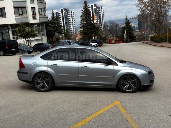 Sahibinden Ford Focus 1.6 TDCi Ghia 2005 Model 