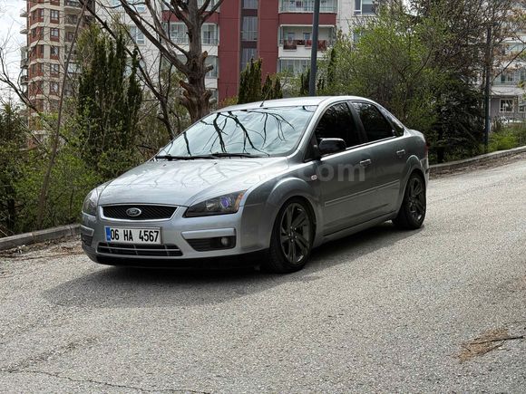 Sahibinden Ford Focus 1.6 TDCi Ghia 2005 Model 