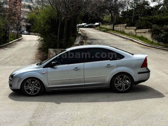 Sahibinden Ford Focus 1.6 TDCi Ghia 2005 Model 