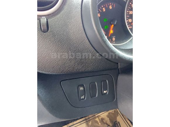 AKGÜN OTOMOTİVDEN 2017 1.5 DCİ MULTİX TOUCH DEĞİŞENSİZ BOYASIZ