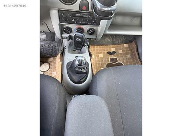 2002 MODEL KANGOO TAKAS OLUR