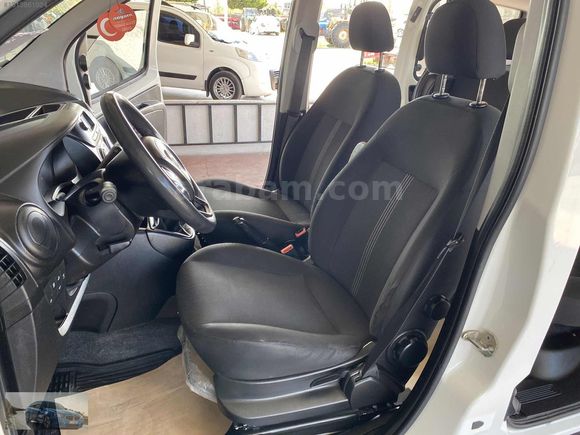 GKO'DAN 2017 MODEL OTOMOBİL RUHSATLI 170 BİN KM DE