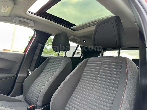 2021 MODEL Peugeot 2008 NOKTA HATASIZ CAM TAVAN