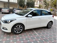 İlk sahibinden Hyundai i20 1.2 MPI Style 2017 Model  46.000 km Beyaz
