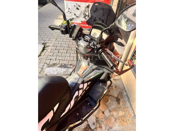 Sahibinden Aprilia SR GT 200 