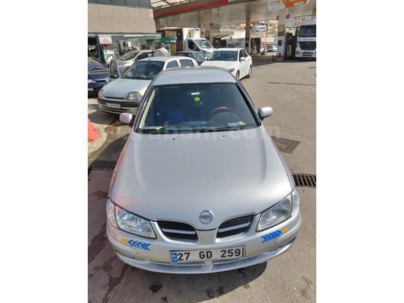 Sahibinden Nissan Almera 1.5 Luxury 2001 Model  332.000 km Gri (Gümüş)