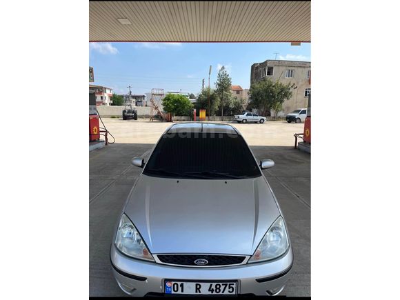 Sahibinden Ford Focus 1.6 Ghia 2004 Model