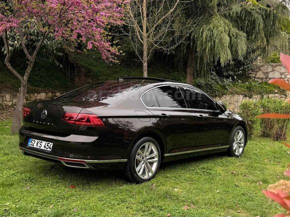 Sahibinden Volkswagen Passat 1.5 TSi Elegance 2020 Model  95.000 km aracım lansman rengi kahverengi simli 