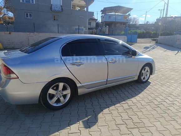 Sahibinden Honda Civic 1.6i VTEC  2011 Model