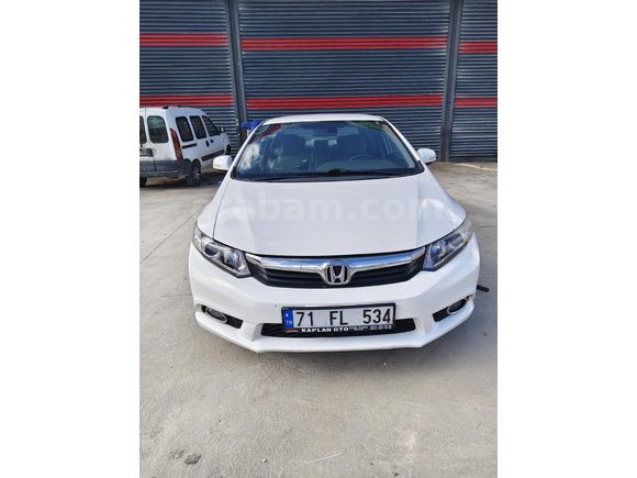 Sahibinden Honda Civic 1.6i VTEC Dream 2013 Model