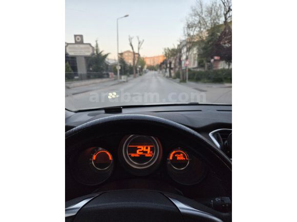 DÜŞÜK KM BAKIMLI SAHİBİNDEN C4