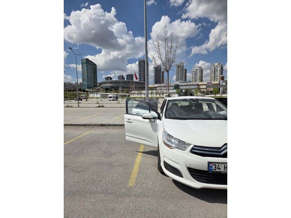 DÜŞÜK KM BAKIMLI SAHİBİNDEN C4