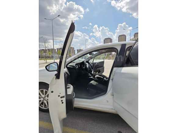 DÜŞÜK KM BAKIMLI SAHİBİNDEN C4