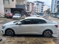 Öğretmenden Renault Megane 1.3 TCe Icon 2025 Model