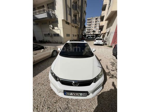 Sahibinden Honda Civic 1.6i VTEC Eco Elegance 2013 Model  otomatik 