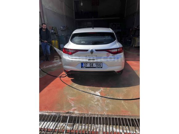 Sahibinden Renault Megane 1.5 dCi Touch Plus 2016 Model 