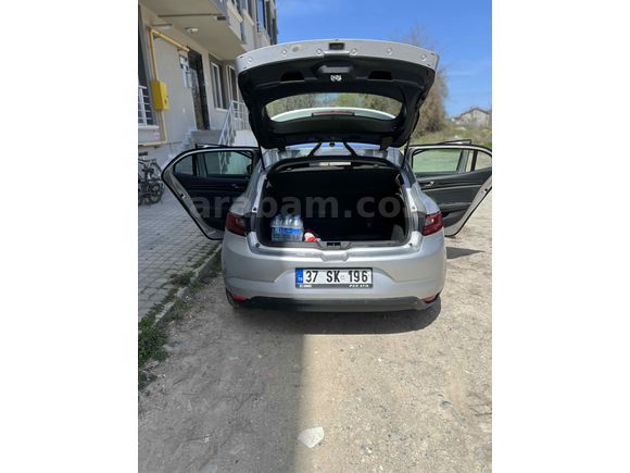 Sahibinden Renault Megane 1.5 dCi Touch Plus 2016 Model 