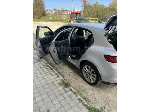 Sahibinden Renault Megane 1.5 dCi Touch Plus 2016 Model 