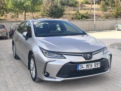 Sahibinden Toyota Corolla 1.8 Hybrid Dream 2024 Model  44.000 km Gri