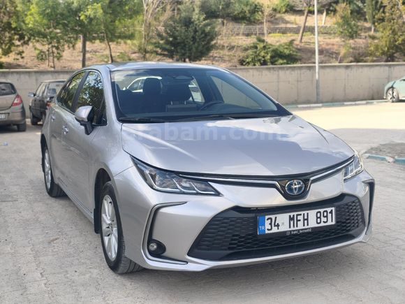 Sahibinden Toyota Corolla 1.8 Hybrid Dream 2024 Model  44.000 km Gri