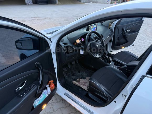 Fluence 1.5 dCi Icon  dosta  yarar