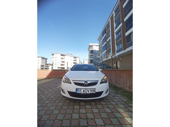 Sahibinden Opel Astra 1.4 T Sport 2012 Model  157.000 km Beyaz
