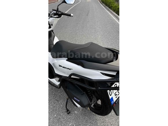 2023 PCX 8000 KM HATASIZ TEMİZ BAKIMLI