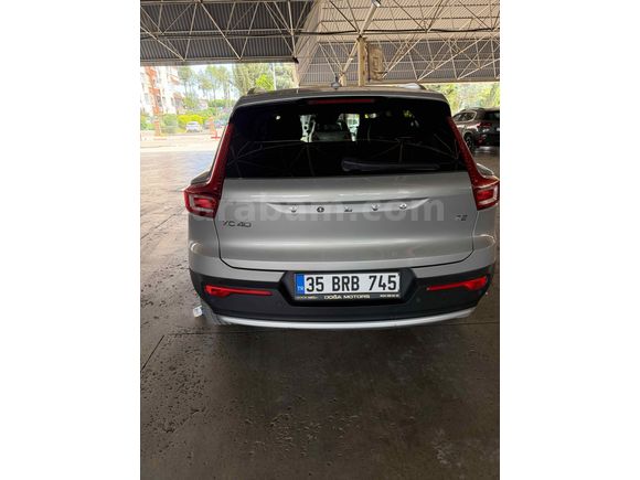 Sahibinden Volvo XC40 1.5 T2 Plus Bright 2023 Model 