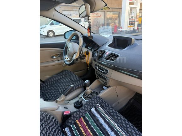 Sahibinden Renault Fluence 1.5 dCi Privilege 2011 Model
