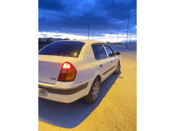 Renault Clio 1.5 dCi 2002 