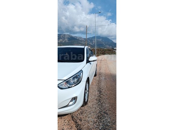 Sahibinden Hyundai Accent Blue 1.6 CRDI Mode Plus 2018 Model