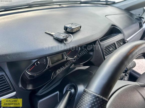 2011 MODEL 165 BİN KM DE 1,3 M. ACTİVE PLUS LİNEA